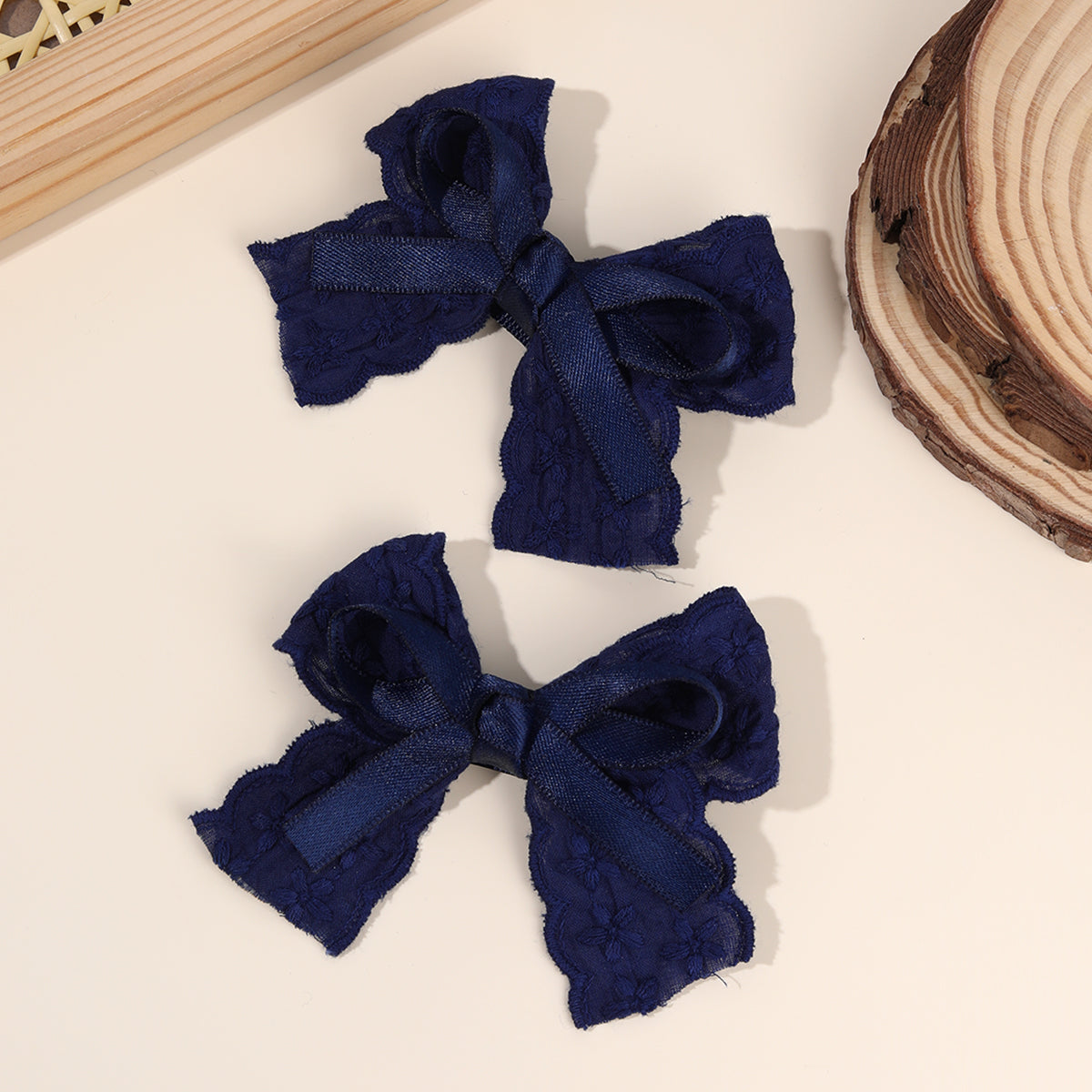 CN 2PCS Solid Color Lace Fabric Hair Bow Clip Girls Toddler